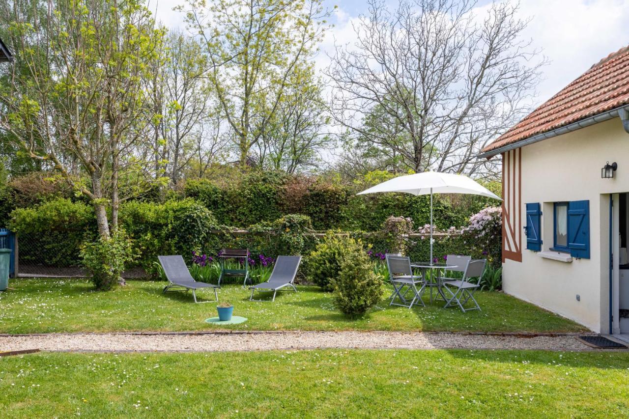 Le Cottage Normand Annebault Exterior foto